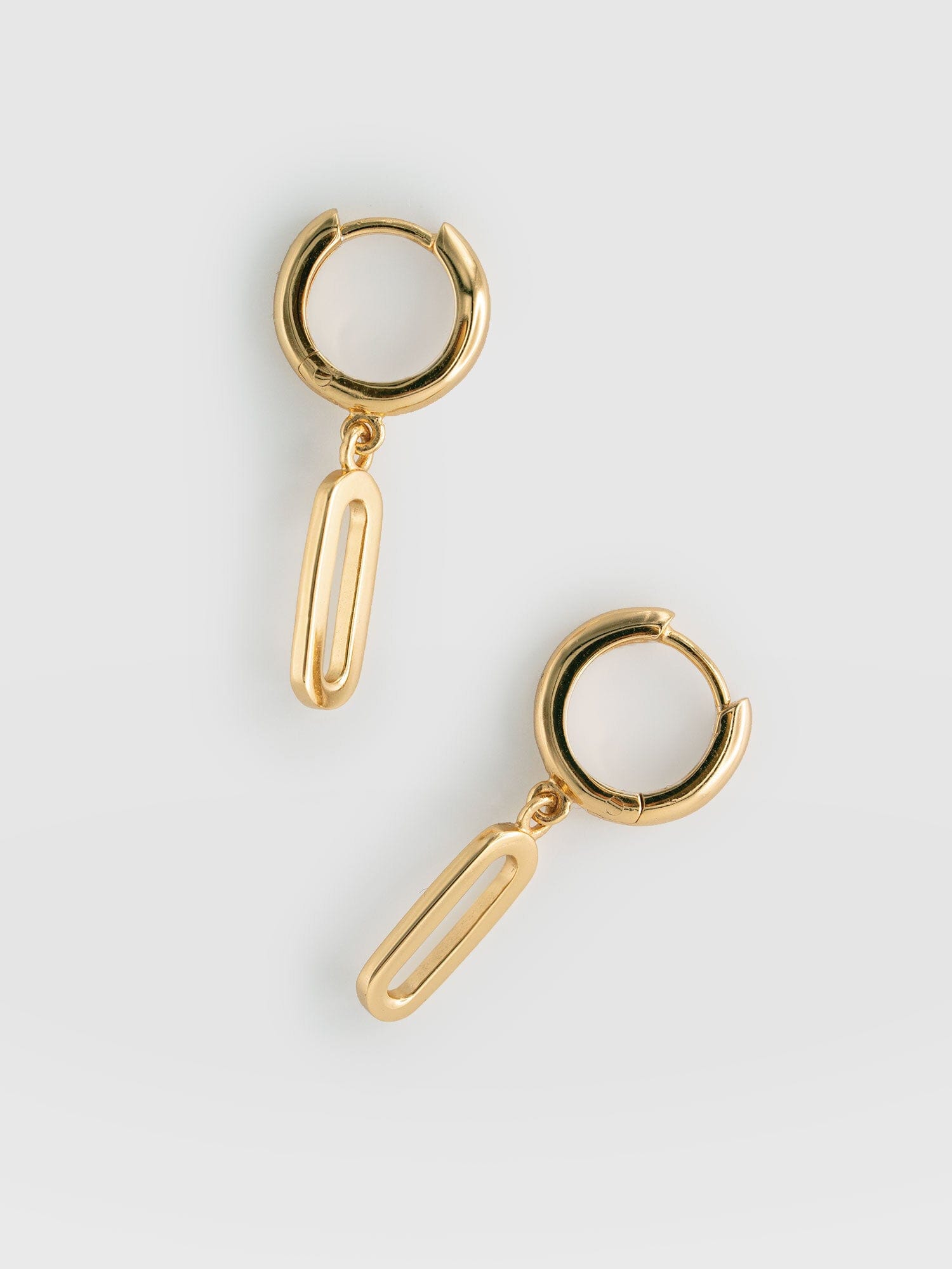 Oval Charm Drop Earrings Gold - Women's Jewellery | Saint + Sofia® EU